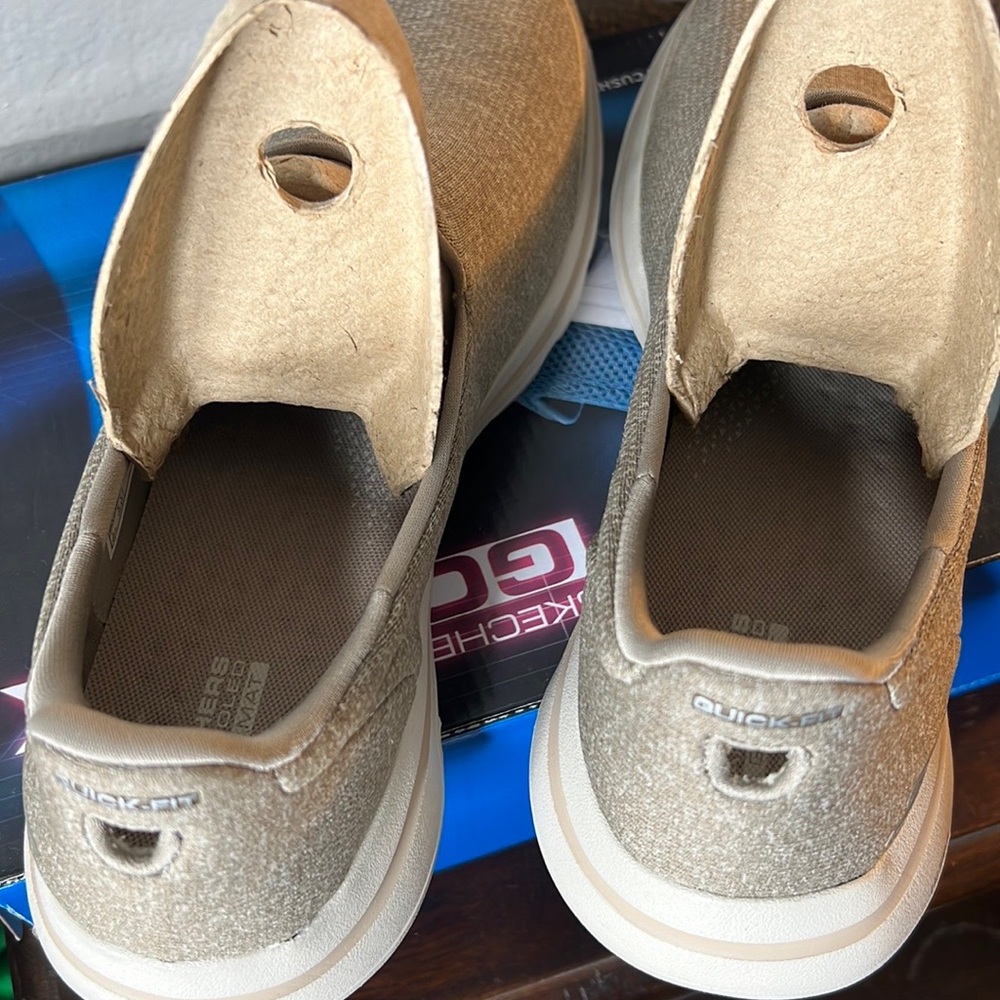 Skechers GOwalk 5 Slip-On Sneaker - Women's size 13 - Picture 6 of 8